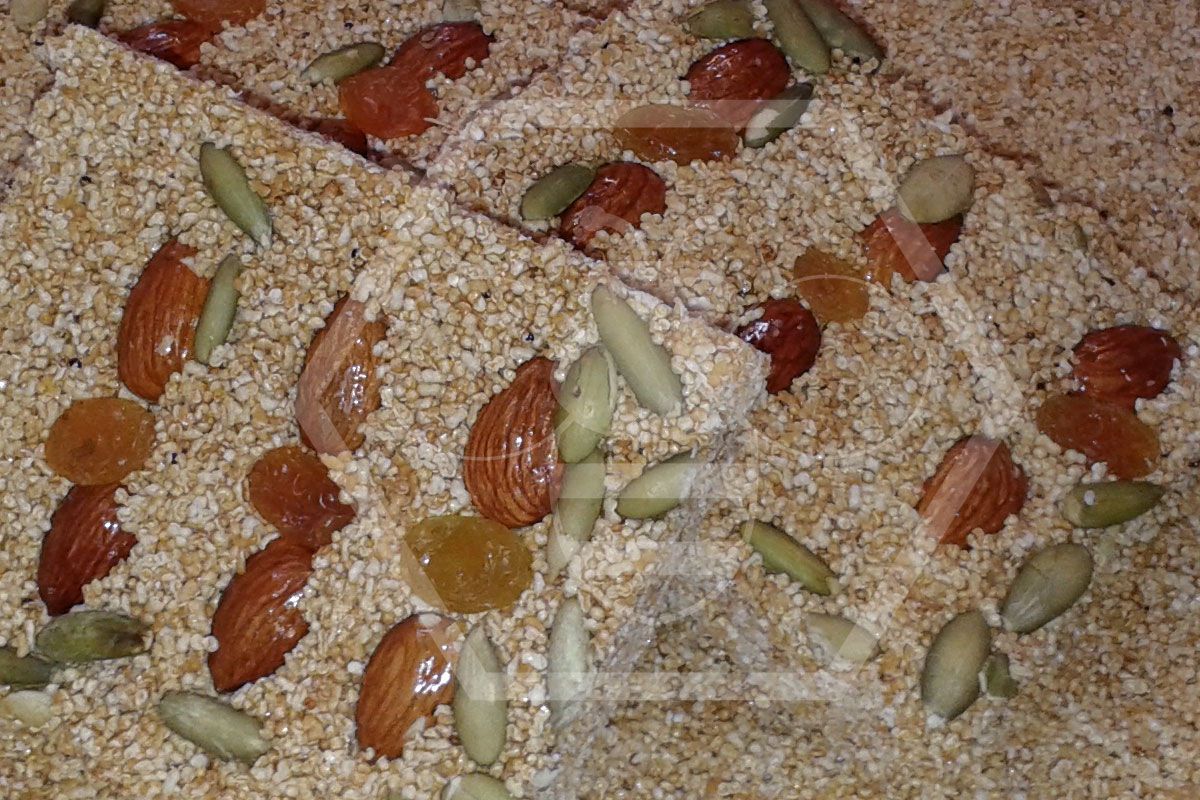 Alegría con néctar de maguey y almendras
